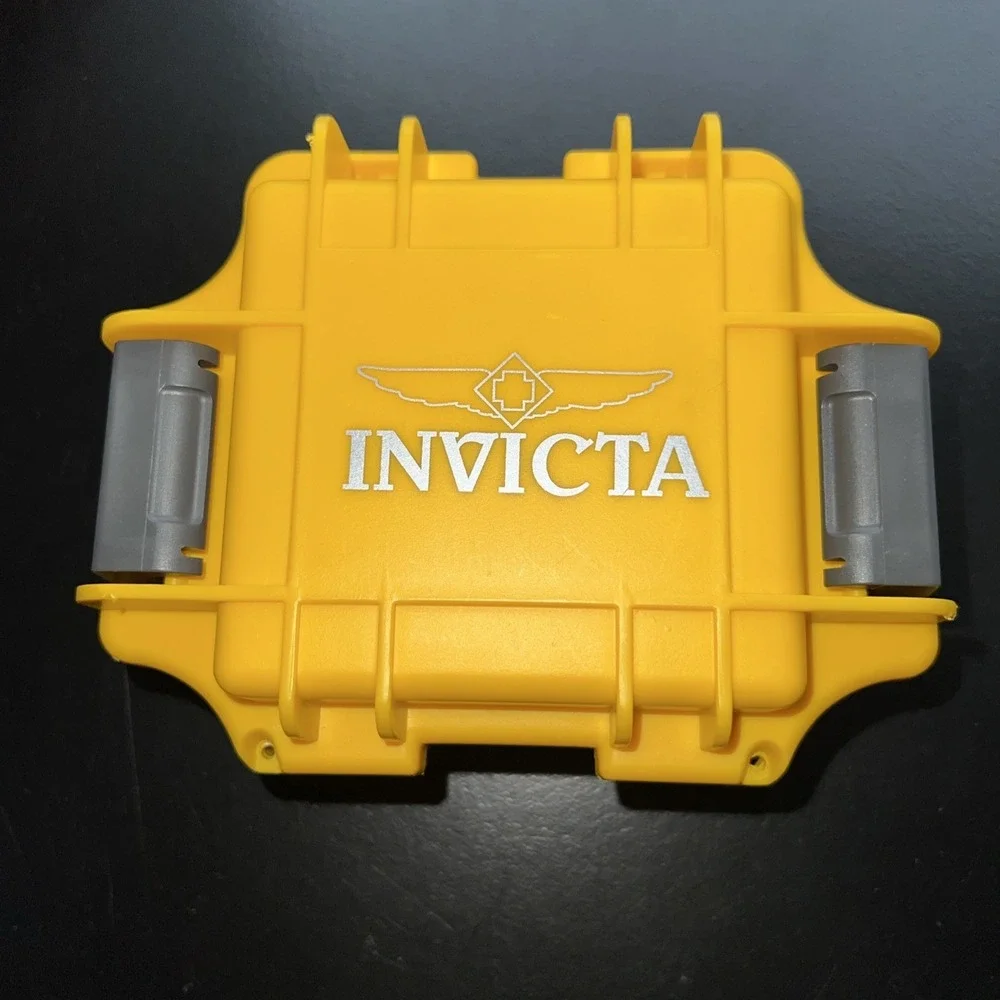 Invicta pro diver